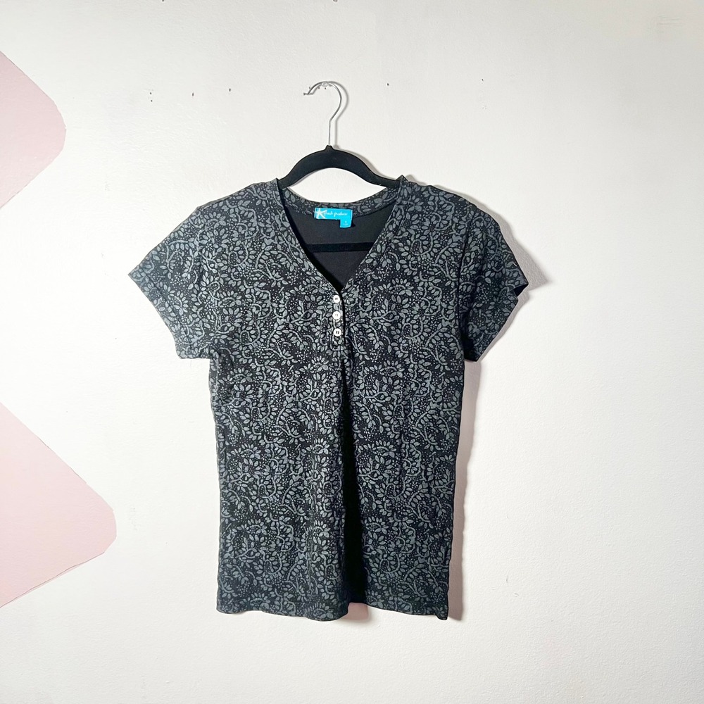 Fresh Produce Top Women's Medium Black Floral 100% Cotton Henley